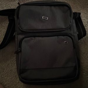 Solo New York Urban Universal Tablet Sling